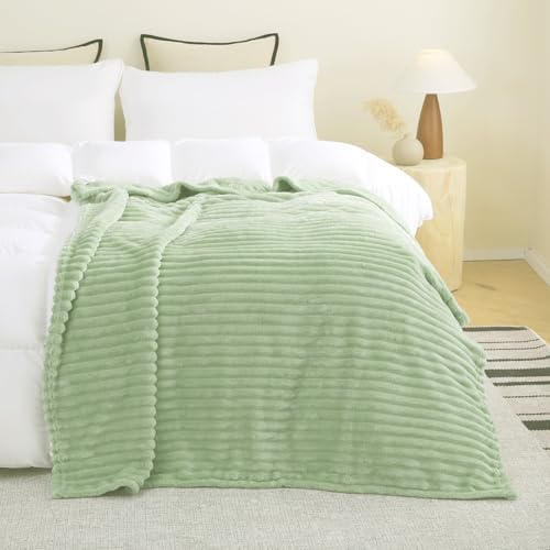 Cream Green Fleece Throw Blanket 60”×80” for Couch Sofa Livingroom - Image 4