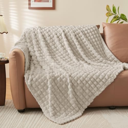 BEDELITE 3D Checked Linen Fleece Twin Throw Blanket for Bed, 60x80 Inch - Image 2