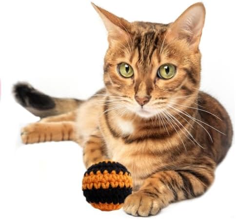 Halloween Theme Cat Toys Ball with Bell, Hand-Knitted Woolen Yarn Cat Ball - Image 5