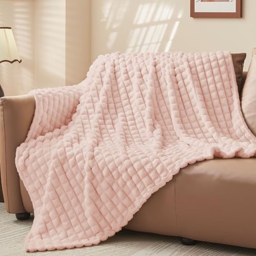 BEDELITE 3D Checked Pink Fleece Throw Blanket for Couch, 50x70 Inch - Image 2