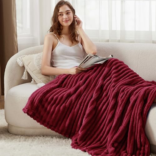 Bedsure Soft Throw Blanket for Couch Decor Gifts Deep Red 50"x70" - Image 4
