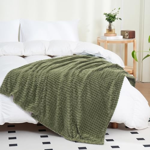 Puncuntex Fleece Throw Blanket Olive Green 60"×80" with Square Grid Design by Puncuntex