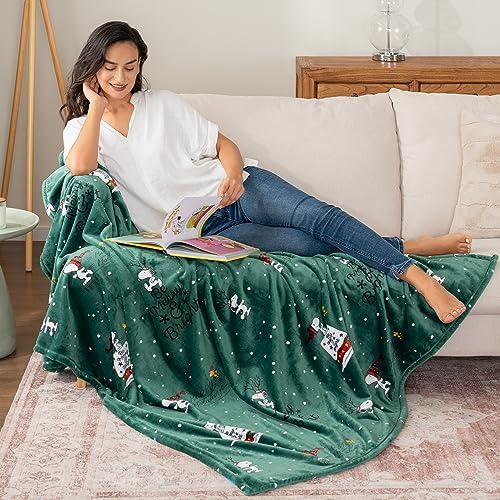Berkshire Blanket Peanuts® Heavyweight Christmas Blanket,VelvetLoft® Cute Character Snoopy Plush Bed Blanket,Peanuts Be Merry and Bright Green,60 in x 70 in (Official Peanuts® Product) - Image 3