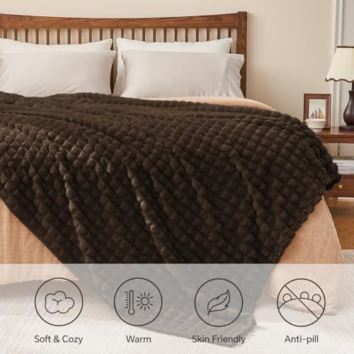 BEDELITE 3D Checked Brown Fleece Throw Blanket for Couch, 50x70 Inch - Image 3