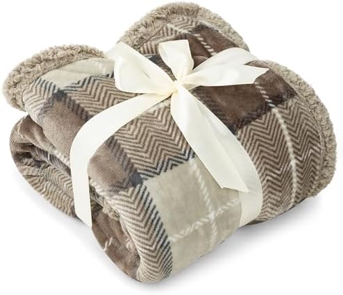 PAVILIA Plaid Sherpa Throw Blanket for Couch Sofa Bed, Dark Grey, 50x60 - Image 3