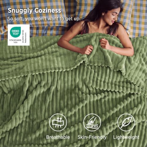 Bedsure Soft Cal King Size Blanket for Bed Reseda Green 102"x96" - Image 3