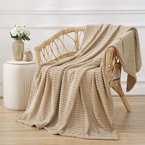 Puncuntex Fleece Throw Blanket Khaki 50"×70" with Square Grid Design - Image 3