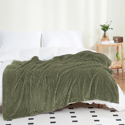 Puncuntex Fleece Throw Blanket Olive Green 60"×80" with Square Grid Design - Image 4