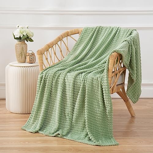 Puncuntex Fleece Throw Blanket Sage Green 60"×80" with Square Grid Design by Puncuntex