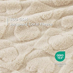 Bedsure Ultra Soft Dog Blankets for Large Dogs 300GSM Fleece, 40x50 White - Image 3