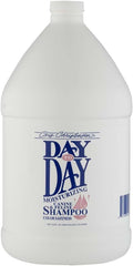 Chris Christensen Day to Day Ultra Concentrated Dog Shampoo, Makes up to 8 Bottles, Groom Like a Professional, Moisturizing, All Coat Types, for Daily Use, Made in USA, 1 Gallon