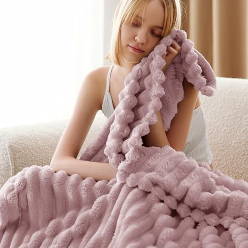 Bedsure Soft Pink Throw Blanket for Couch Decor Gifts 50"x60" - Image 4