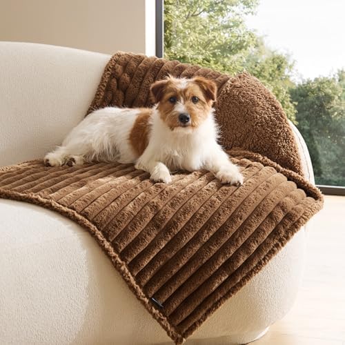 Bedsure ComfyFleece® Waterproof Dog Blankets for Medium Dogs 30"x40" by BEDSURE