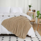 Puncuntex Fleece Throw Blanket Khaki 50"×70" with Square Grid Design - Image 4