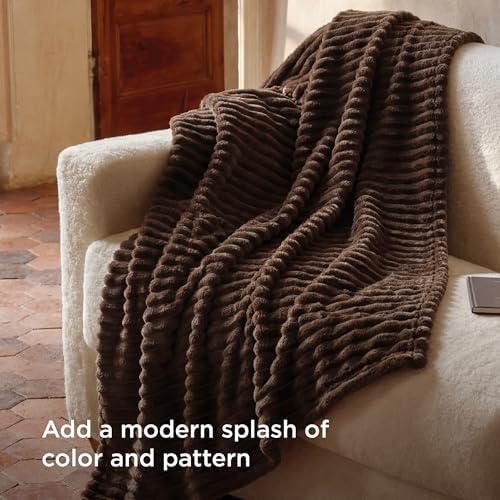Bedsure Soft Chocolate Brown Throw Blanket for Couch Decor Gifts 50"x60" - Image 3