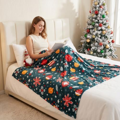 Gogreen Cozy Printed Throw Christmas Blanket - 300 GSM Fleece Throw Size for Home Decoration, Ultra Soft Microfiber Blanket (Throw - 50" x 60", Christmas Light) - Image 4