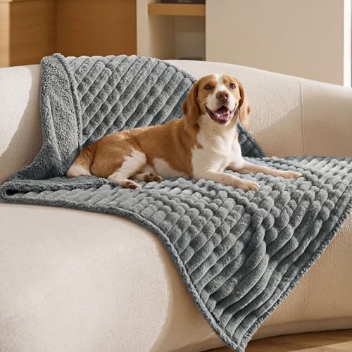 Bedsure ComfyFleece® Waterproof Dog Blankets for Large Dogs,40x50 by BEDSURE