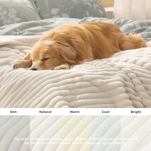 Bedsure ComfyFleece® Waterproof Dog Blankets for Small Dogs,25x35" Cream - Image 5