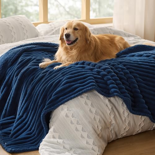 Bedsure ComfyFleece® Waterproof Blanket for Bed, Twin（60"x80"） Navy Blue by BEDSURE