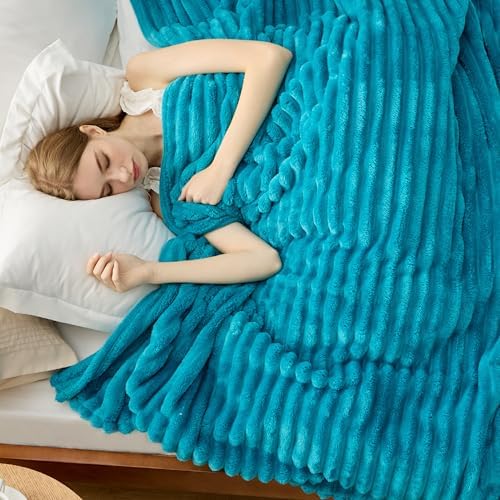 Bedsure Soft King Size Blankets for Bed Teal 108"x90" - Image 4