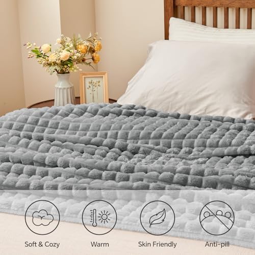 BEDELITE Grey Checked Fleece King Size Throw Blankets for Bed, 108x90 Inch - Image 3