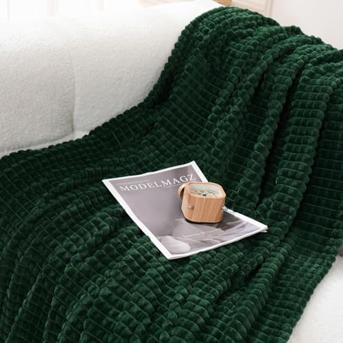 Puncuntex Fleece Throw Blanket Dark Green 90"×90" with Square Grid Design - Image 4