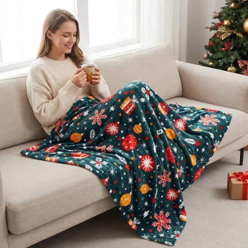 Gogreen Cozy Printed Throw Christmas Blanket - 300 GSM Fleece Throw Size for Home Decoration, Ultra Soft Microfiber Blanket (Throw - 50" x 60", Christmas Light) - Image 6