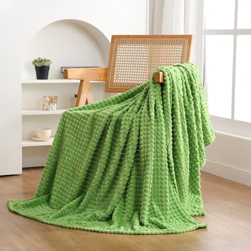 Puncuntex Fleece Throw Blanket Apple Green 60"×80" with Square Grid Design - Image 2