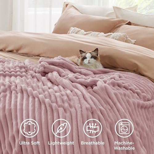 Bedsure Soft Twin Blanket for Bed Decor Gifts Pink 60"x80" - Image 5