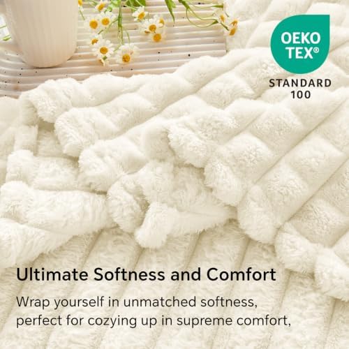 BEDELITE 3D Checked Cream Fleece Throw Blanket for Couch, 50x70 Inch - Image 6