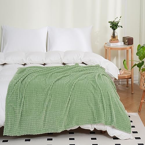 Puncuntex Fleece Throw Blanket Sage Green 60"×80" with Square Grid Design - Image 7