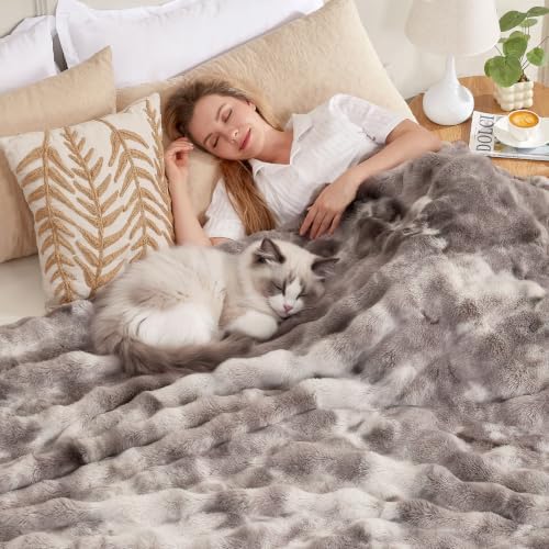 COZY KISS Faux Fur Blanket, Dog Blanket for Bed, 60"x80", Tie-Dye Gray - Image 3