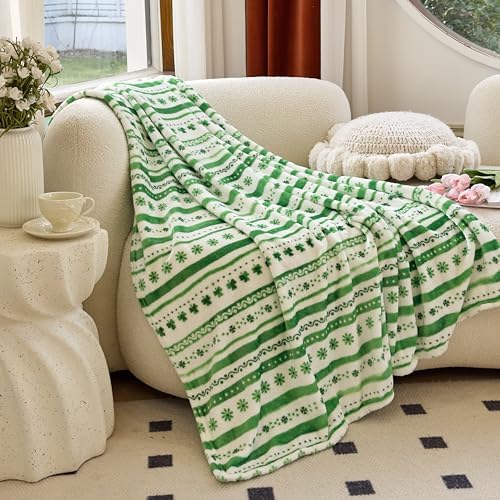 Elegant Comfort Luxury Velvet Super Soft Lucky Green Clover Shamrock Irish Print Fleece Blanket-St Patricks Day Theme Décor Fuzzy Warm and Cozy Throws for Couch and Gift, 50 x 60 inch, Floral Clover by ELEGANTCOMFORT
