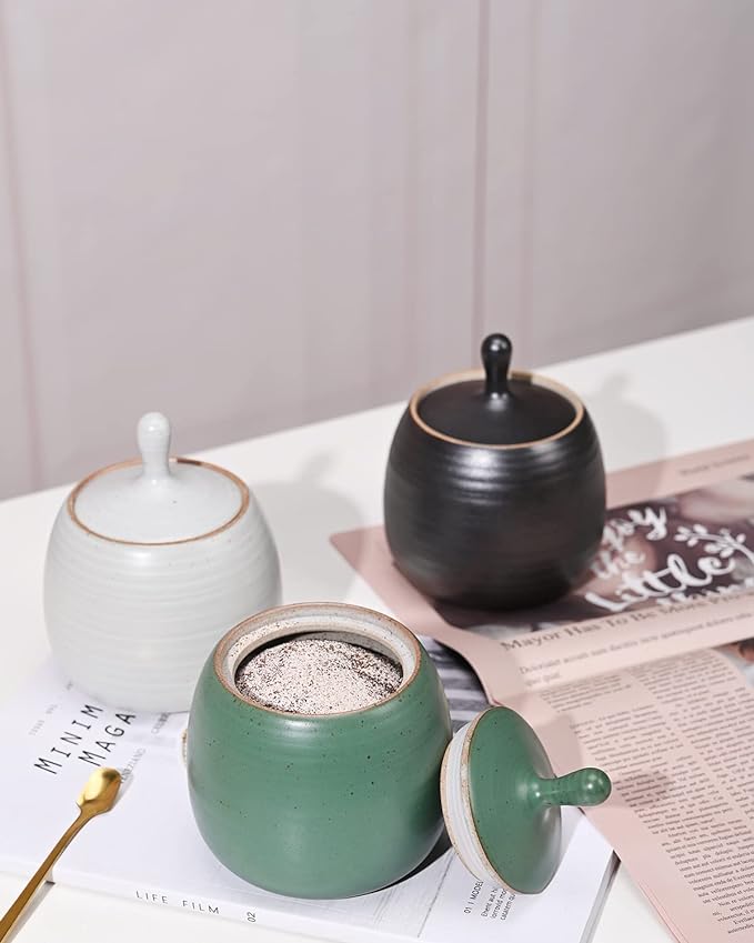 Kitchen Canisters Ceramic Storage Jar with Silicone Airtight Lid Green | Retro Style High Quality Ceramic Food Storage Jar Roud Shape for Tea, Coffee, Nuts, Herb, Spice, Sugar