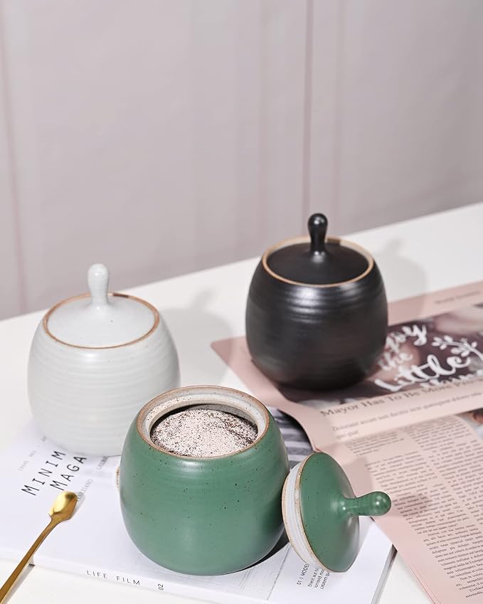 Kitchen Canisters Ceramic Storage Jar with Silicone Airtight Lid White | Retro Style High Quality Ceramic Food Storage Jar Roud Shape for Tea, Coffee, Nuts, Herb, Spice, Sugar