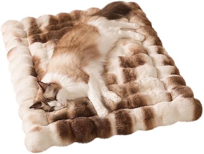 SOMAHE Cat Bed, Plush Faux Fur Kneading Flat Mat - Machine Washable Fluffy Pet Bed for Indoor Cats, Non-Slip Small Kitten Bed, Therapeutic Knead Cat Mat for Couch & Window Sill, 23"×15" Inch,Brown