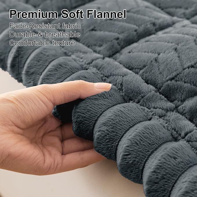 Smiry Couch Cover for Dogs, Non Slip Fuzzy Pet Sofa Covers Washable | Sofa Slipcovers for 2-3 Cushion Couch, Soft Thick Furniture Protector for Cats Dogs, Against Fur, Dirt, Scratch (27.6"x59")