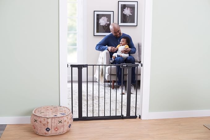 Safety 1st Easy Install 28'' Walk Thru Gate, Fits Between 29'' and 38'', Black, 1-Pack,(GA105CBLK)