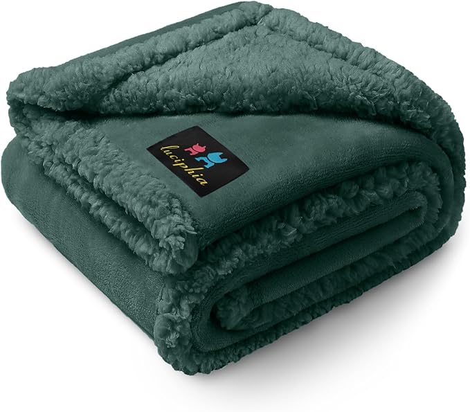 Luciphia Waterproof Blanket for Large Dog, Reversible Sherpa Couch Cover | waterproof pet blanket sherpa fleece reversible couch cover bed protector car from spills scratches, Dark Green 40" x 28"