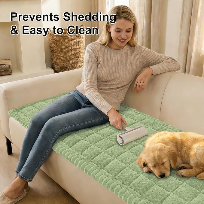 Smiry Couch Cover for Dogs, Non Slip Fuzzy Pet Sofa Covers Washable | Sofa Slipcovers for 3 Cushion Couch, Soft Thick Furniture Protector for Cats Dogs, Against Fur, Dirt, Scratch (43"x82.7")