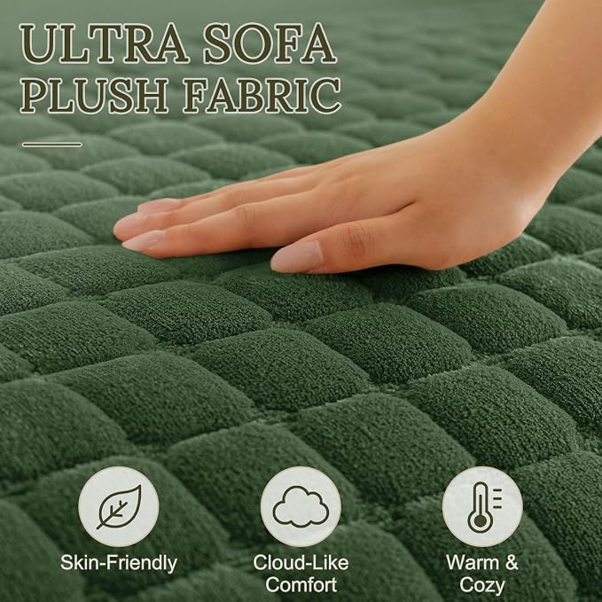 Smiry Velvet Couch Cover for Dogs, Non Slip Soft Sofa Protector for Pets | Washable Sofa Cover for Cats, Cozy Furniture Protector Against Pet Hair, Scratches, Fits Sectional Sofa(Dark Green, 36"x71")