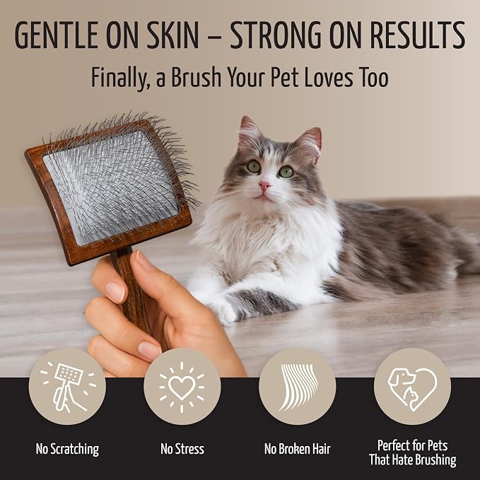 Tauro Pro Line Deshedding Slicker Wooden Brush for Dogs & Cats, Large (L) | Dematting & Detangling, for Medium to Long Coats, Flexible Cushion, Ideal for Retrievers & Maine Coons