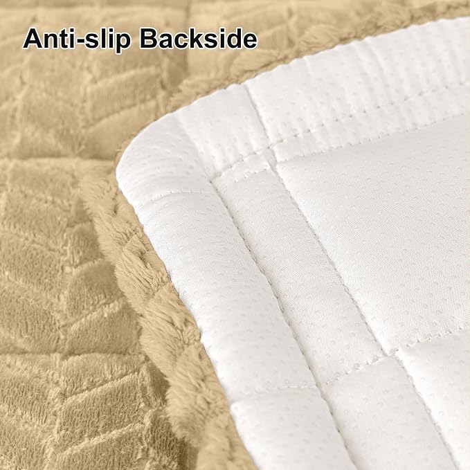 Smiry Couch Cover for Dogs, Non Slip Fuzzy Pet Sofa Covers Washable | Sofa Slipcovers for 3 Cushion Couch, Soft Thick Furniture Protector for Cats Dogs, Against Fur, Dirt, Scratch (27.6"x70.9")