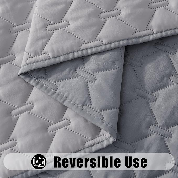 Smiry Waterproof Dog Bed Cover Blanket, Reversible Pet Blanket | Soft Reversible, Washable Leakproof Cats Dogs Couch Cover for Sofa, Couch, Furniture (68x82 Inch)
