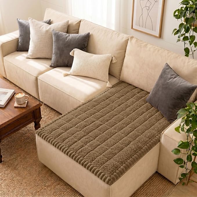 Smiry Couch Cover for Dogs, Non Slip Fuzzy Pet Sofa Covers Washable | Sofa Slipcovers for Sectional Couch, Soft Thick Furniture Protector for Cats Dogs, Against Fur, Dirt, Scratch (43"x63")