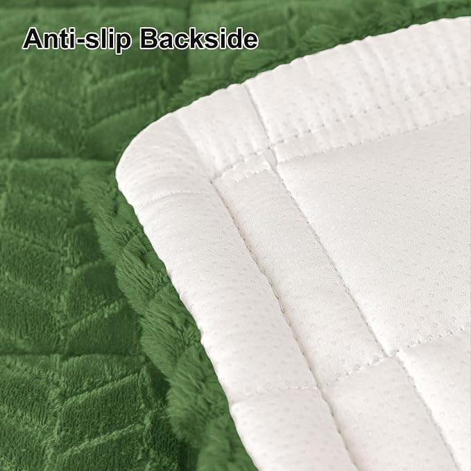 Smiry Couch Cover for Dogs, Non Slip Fuzzy Pet Sofa Covers Washable | Sofa Slipcovers for 3 Cushion Couch, Soft Thick Furniture Protector for Cats Dogs, Against Fur, Dirt, Scratch (43"x82.7")