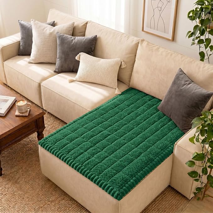 Smiry Couch Cover for Dogs, Non Slip Fuzzy Pet Sofa Covers Washable | Sofa Slipcovers for Sectional Couch, Soft Thick Furniture Protector for Cats Dogs, Against Fur, Dirt, Scratch (43"x63")