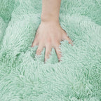 EHEYCIGA Fluffy Dog Crate Bed for Medium Dogs, Plush Faux Fur Crate Pad, Calming Anti Anxiety Medium Dog Bed, Washable Soft Warm Mat with Non-Slip Bottom, Apple Green