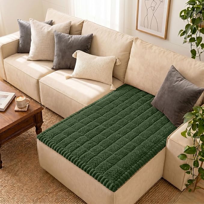 Smiry Couch Cover for Dogs, Non Slip Fuzzy Pet Sofa Covers Washable | Sofa Slipcovers for Sectional Couch, Soft Thick Furniture Protector for Cats Dogs, Against Fur, Dirt, Scratch (43"x63")