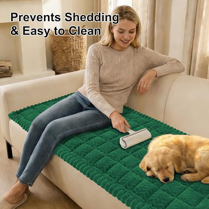 Smiry Couch Cover for Dogs, Non Slip Fuzzy Pet Sofa Covers Washable | Sofa Slipcovers for 2-3 Cushion Couch, Soft Thick Furniture Protector for Cats Dogs, Against Fur, Dirt, Scratch (27.6"x59")